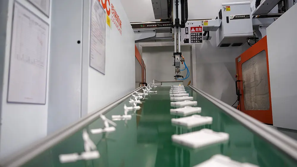 plistic injection molding